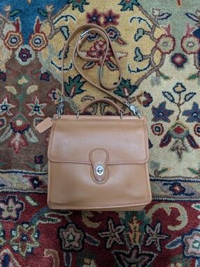 Vintage Coach Willis Crossbody Bag Purse Camel  Silver Hardware Costa Rica 9927